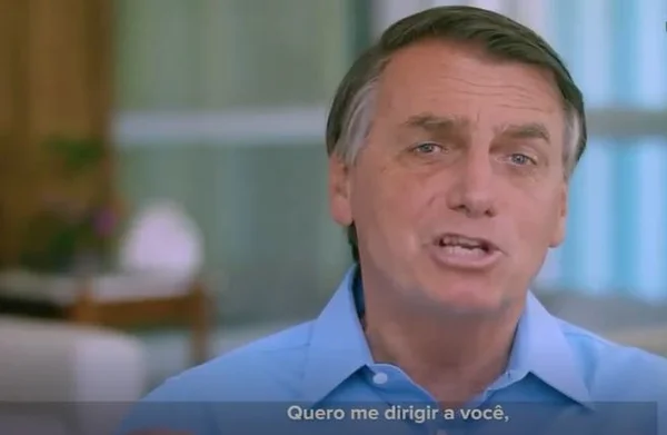 Propaganda de Bolsonaro diz que Lula pode não pagar aposentado
