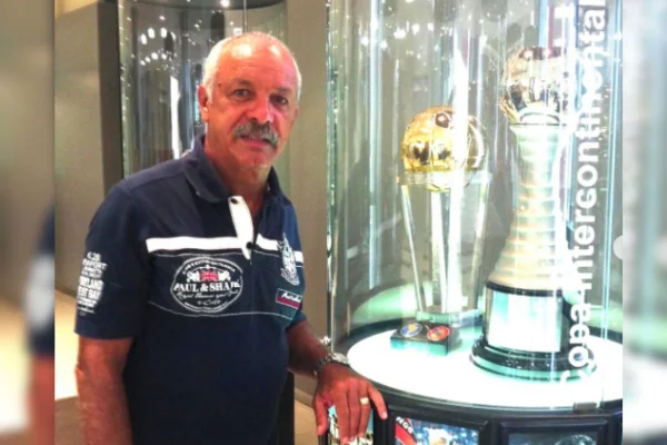 Imagem colorida de maestro junior do Flamengo - Metrópoles