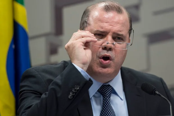 Tombini e Jereissatti trocam farpas no Senado ao tratar da Caixa