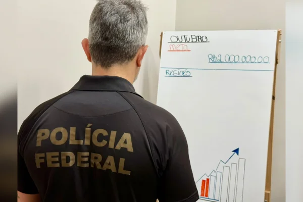 PF investiga fraude na compra de medicamentos de alto custo pelo SUS - destaque galeria PF investiga fraude na compra de medicamentos de alto custo pelo SUS - destaque galeria