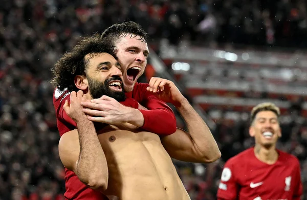Liverpool aplica goleada histórica de 7 x 0 no Manchester United