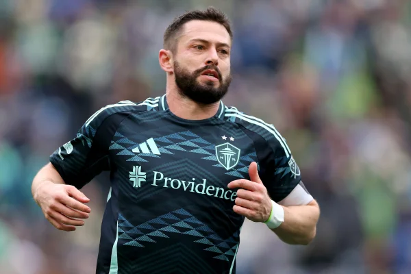 Foto colorida de João Paulo, do Seattle Sounders - Metrópoles