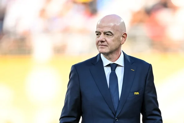 Inglaterra retira apoio à reeleição e aumenta pressão sobre Infantino