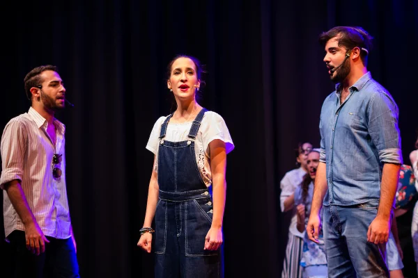Ana Cecília Gontijo encanta ao protagonizar Mamma Mia! O Musical