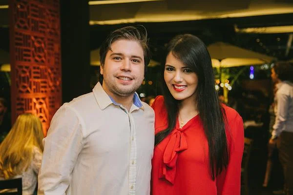 Marcus Maia e
Gabriella Miziara Marcus Maia e
Gabriella Miziara