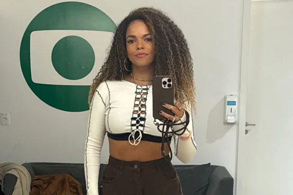 Jeniffer Nascimento fala de carreira e maternidade: "Melhor skin" - Metrópoles