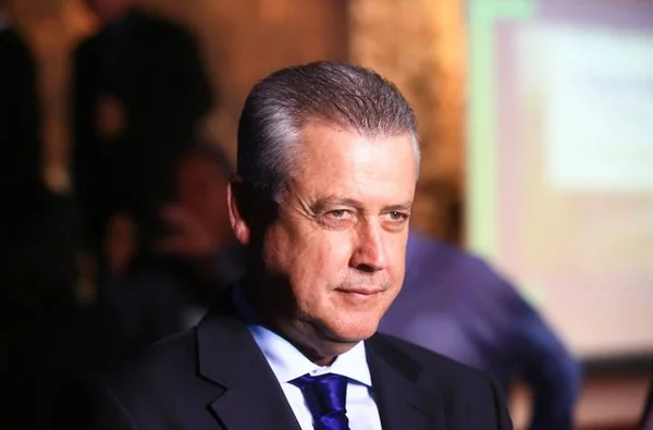 TRE suspende propaganda do PSDB por veicular ofensas a Rollemberg