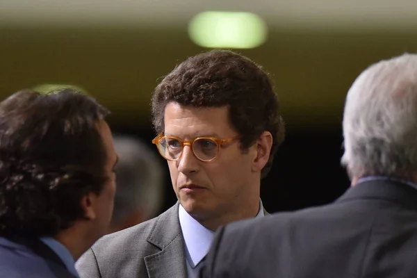 Pressão ambientalista não abala o prestígio de Ricardo Salles no governo