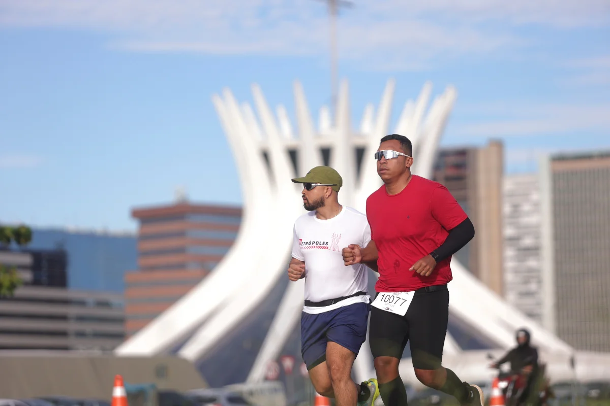 Metrópoles Endurance Corrida: retirada de kits será em frente à Catedral
