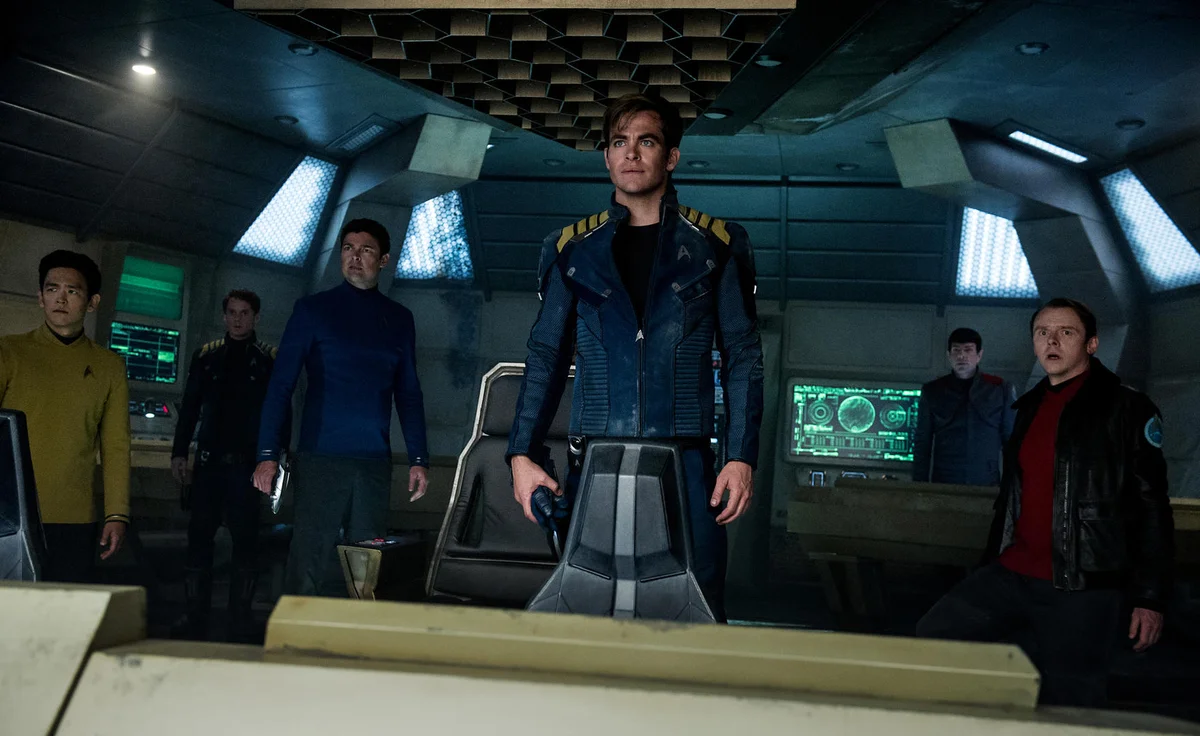 <b>Star Trek – Sem Fronteiras.</b> Um alienígena vingativo destrói a Enterprise, abandonando a tripulação em um planeta perdido. Capitão Kirk precisa, então, evitar outro ataque. Disponível em: 17/12 <b>Star Trek – Sem Fronteiras.</b> Um alienígena vingativo destrói a Enterprise, abandonando a tripulação em um planeta perdido. Capitão Kirk precisa, então, evitar outro ataque. Disponível em: 17/12