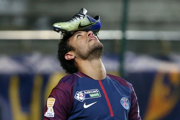 Neymar Nike