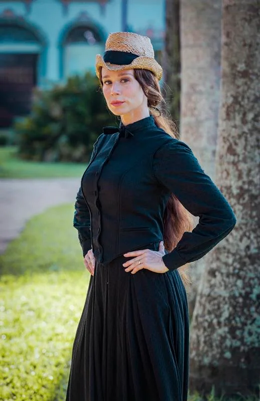 Luísa, a Condessa de Barral ( Mariana Ximenes )
