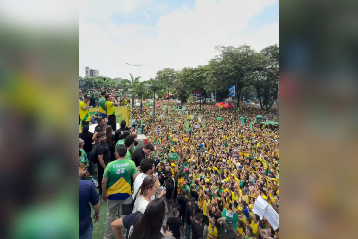 Ato de Flávio Bolsonaro em BH Ato de Flávio Bolsonaro em BH