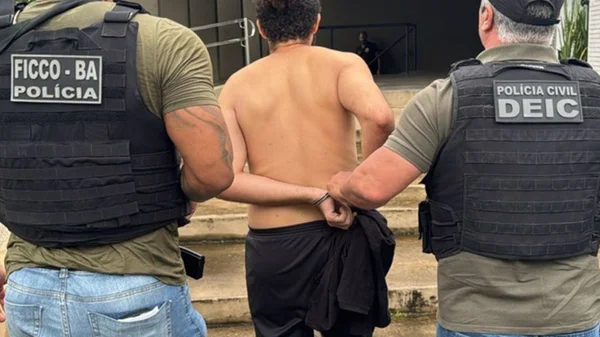 Homem sendo preso