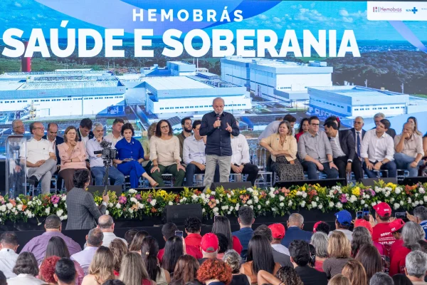 Imagem colorida, Pernambuco terá produção 100% nacional medicamentos derivados de sangue humano para o Brasil- Metrópoles