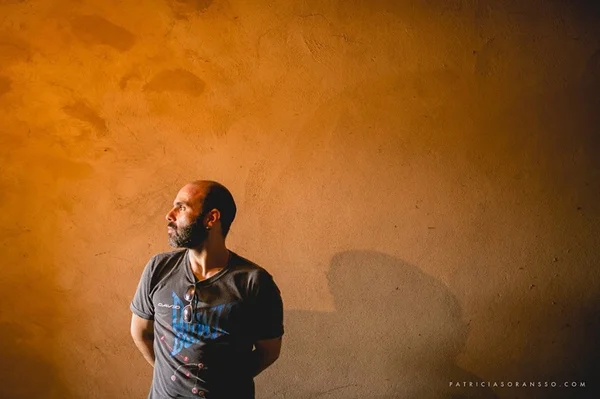 Adalberto Rabelo, o roqueiro paulistano que engoliu a viola de Goiás