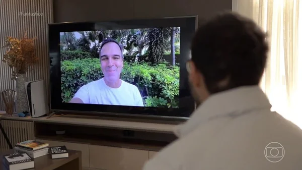 Tadeu Schmidt emocionado Rodrigo Mussi