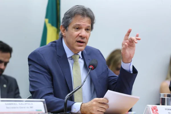 Haddad estima mais de 300 votos para aprovar o arcabouço na Câmara