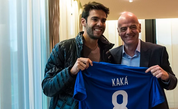 Galvão Bueno indica que Kaká pode se tornar diretor do São Paulo