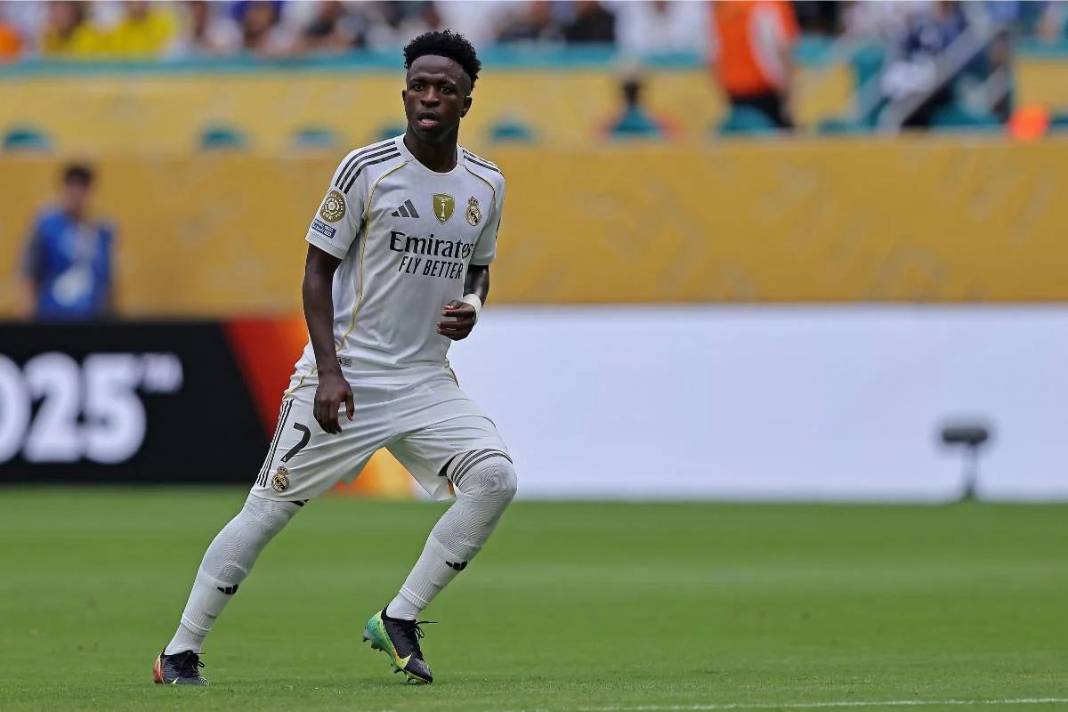 Real Madrid encara o Borussia Dortmund nas quartas da competição. Real Madrid encara o Borussia Dortmund nas quartas da competição.