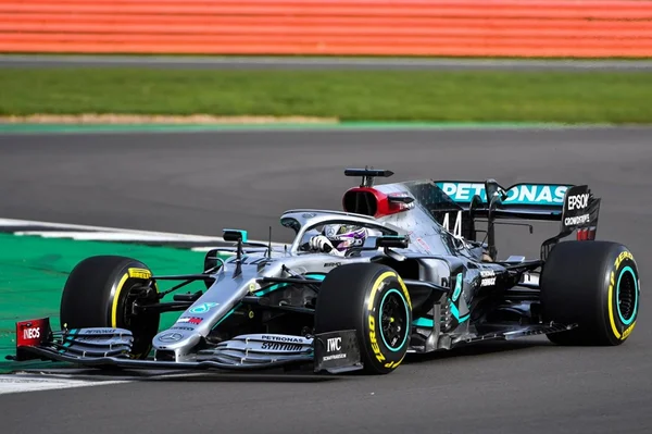Por marca histórica na Fórmula 1, Mercedes apresenta o modelo W11
