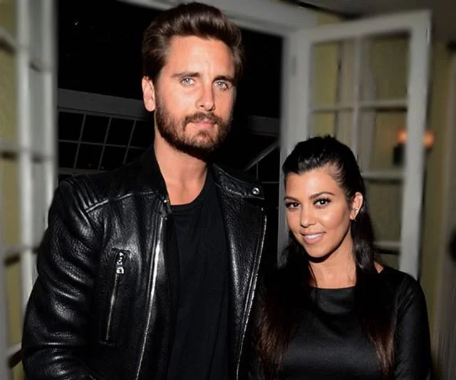 Quando ainda eram casados, Kourtney Kardashian e Scott Disick fizeram sexo no banheiro de uma academia, segundo Kourtney Quando ainda eram casados, Kourtney Kardashian e Scott Disick fizeram sexo no banheiro de uma academia, segundo Kourtney