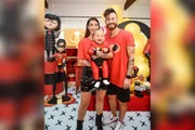Usando o mesmo tom e foto de fundo, Fred também se pronunciou sobre o término da relação. “Mesmo não estando mais juntos, eu e Bianca seguimos nos amando muito e sempre estaremos na vida um do outro por sermos amigos acima de tudo e também por conta da nossa maior alegria, Cris”, afirmou Usando o mesmo tom e foto de fundo, Fred também se pronunciou sobre o término da relação. “Mesmo não estando mais juntos, eu e Bianca seguimos nos amando muito e sempre estaremos na vida um do outro por sermos amigos acima de tudo e também por conta da nossa maior alegria, Cris”, afirmou