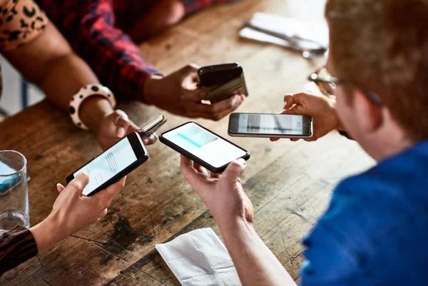 Como se conectar com diferentes gerações nas redes sociais?