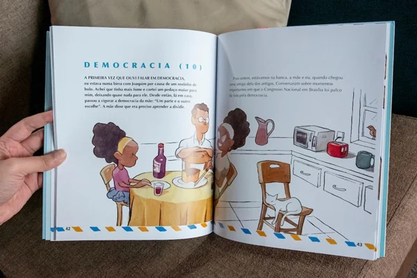 Livros infantis ensinam importância dos palácios dos Três Poderes
