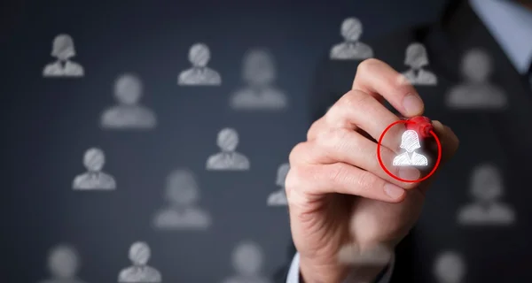 Comissionados são maioria em 73% dos órgãos do GDF