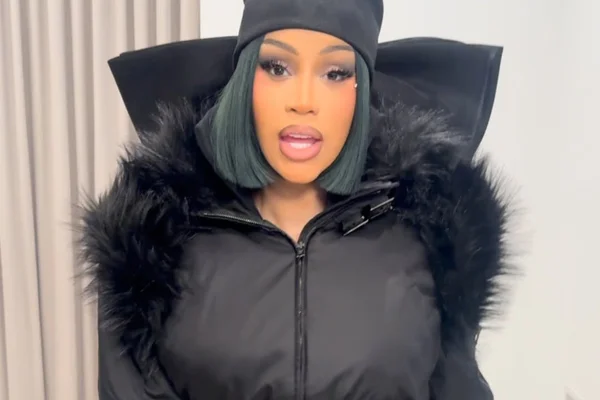 Cardi B alfineta Trump em nova música e Casa Branca rebate - destaque galeria