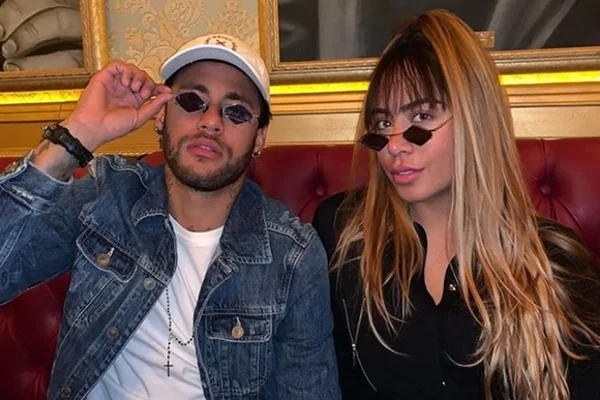 Rafaella Santos chora ao falar sobre acusação de estupro contra Neymar