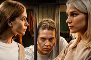 Marina Ruy Barbosa, Leticia Rodrigues e Carol Garcia em Tremembé