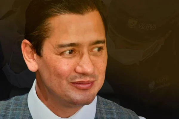 foto colorida do dentista dos famosos Roberto Viotto - Metrópoles