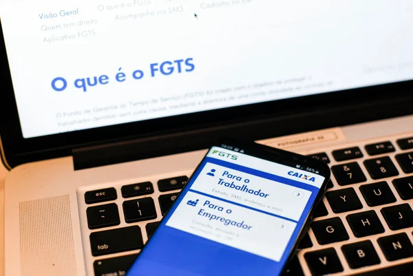 Foto aplicativo do FGTS - Metrópoles
