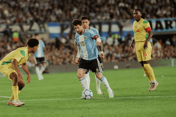 Com assistências e gol, Messi se despede da seleção argentina com vitória - destaque galeria Com assistências e gol, Messi se despede da seleção argentina com vitória - destaque galeria