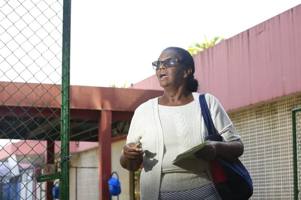 Mais da metade dos idosos do DF não consegue ter plano de saúde