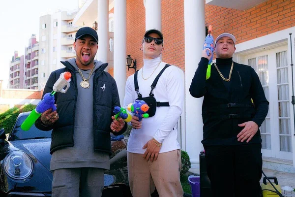 Kawe, Nog e Predella