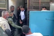 Hytalo Santos chora durante transferência de prisão