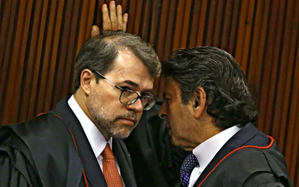 Toffoli pede providências à PGR sobre “ofensas ao STF”