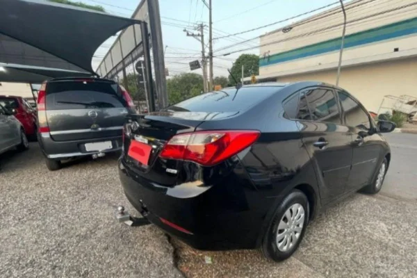 Arquiteto de SP comprou carro no final de 2024 e passou a receber multas da Bahia em 2025. Detran descobriu que o veículo havia sido clonado - Metrópoles