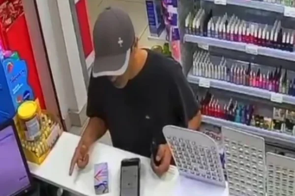 Polícia procura homem que finge ser cliente e rouba farmácias no DF