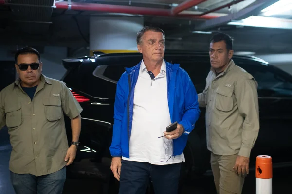 Imagem colorida de Bolsonaro