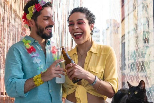 Casal no carnaval