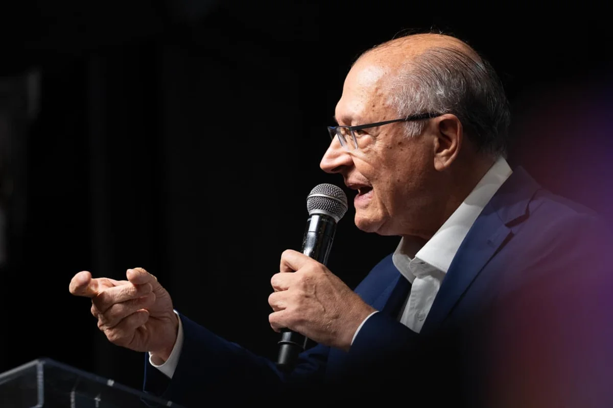 PSB marca convenção para oficializar Alckmin como vice de Lula