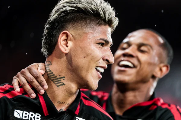 Veja os melhores momentos de Flamengo x Cruzeiro pelo Brasileirão