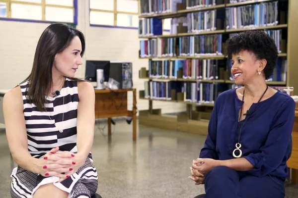 Conheça Gina Pontes, criadora do projeto Mulheres que Inspiram