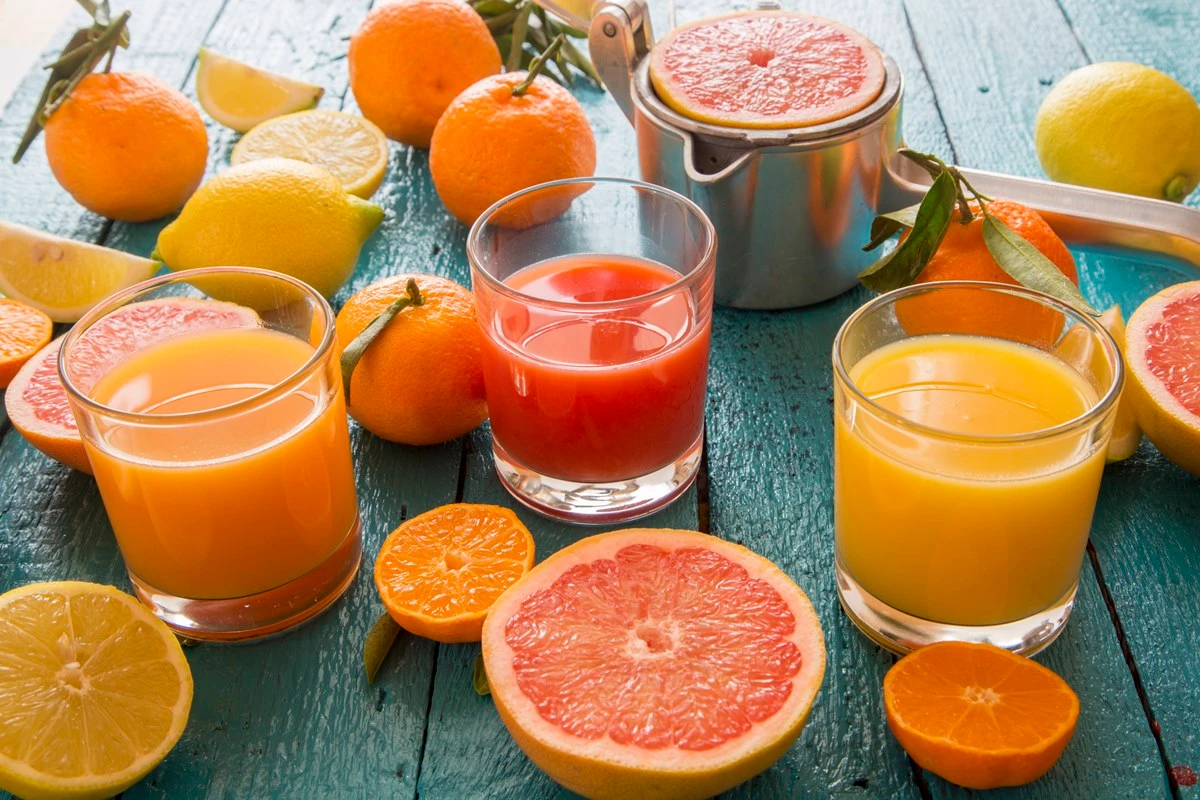 Suco não substitui fruta: expert explica diferenças nutricionais