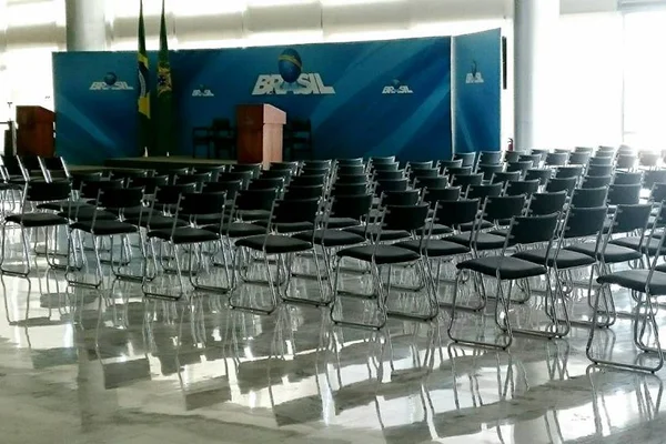 TRF nega recurso do governo e posse de Cristiane Brasil segue suspensa