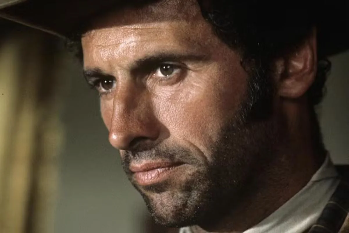 O ator também participou de séries clássicas como Além da Imaginação, Zorro e Missão Impossível O ator também participou de séries clássicas como Além da Imaginação, Zorro e Missão Impossível